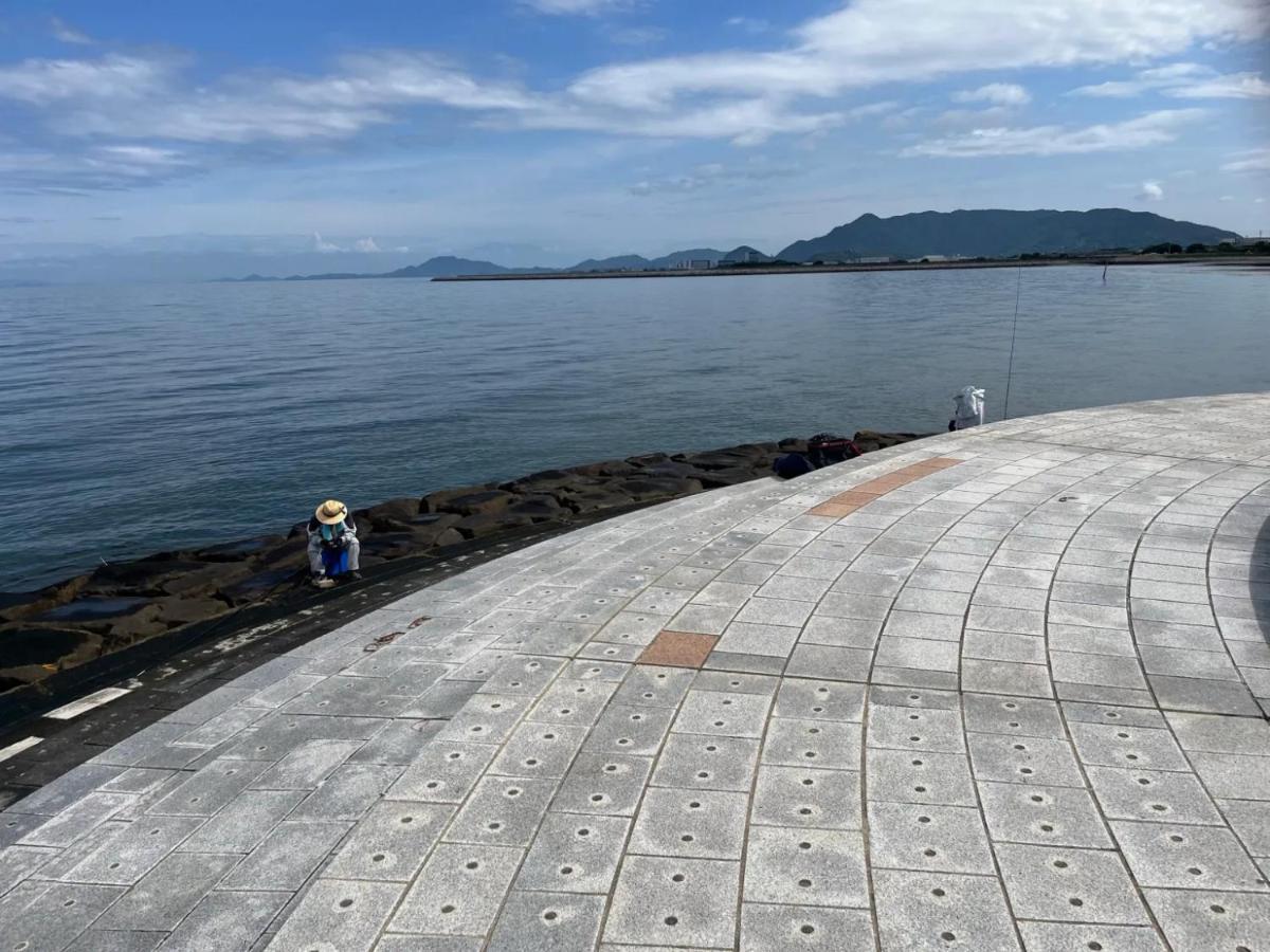 Guesthouse紫雲 Kanonji Bagian luar foto